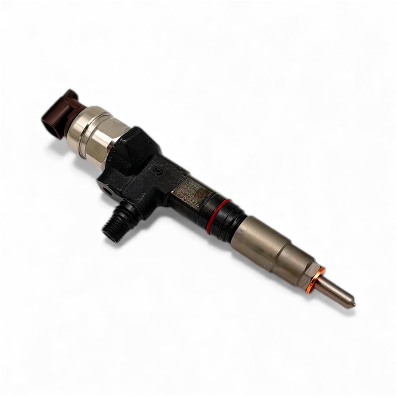 241-102-0030 2411020030 Inyector de Combustible DENSO para Motores Caterpillar C3.3B Kubota V3307 Minicargadores 259D 279D 289D 236D3 236D 242D3 242D 246D 262D3